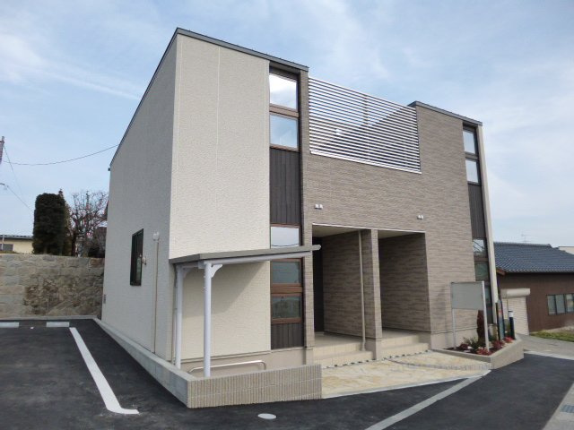 倉敷市中庄のタウンの外観