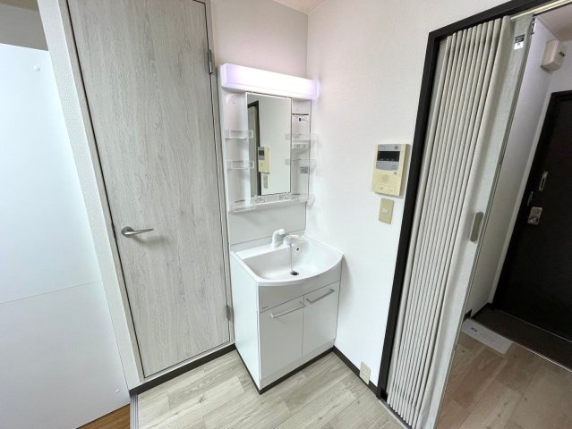 プリエール光陽(近畿大学一人暮らし)の独立洗面台