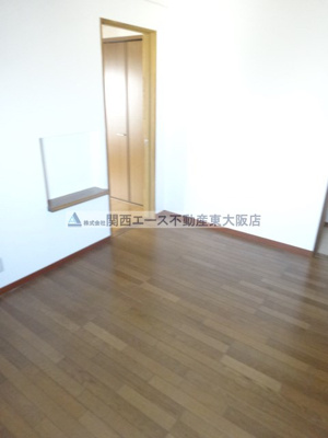 【寝室】 | 五条町貸家│縄手東小学校区！内装大改装済みの貸家です！│