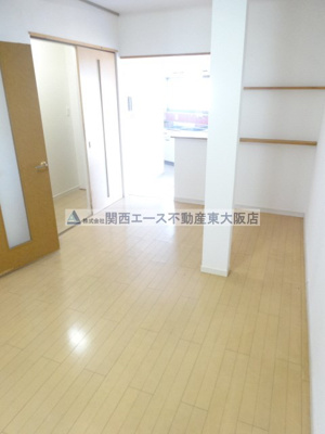 【居間・リビング】 | 五条町貸家│縄手東小学校区！内装大改装済みの貸家です！│