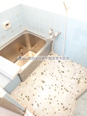 【浴室】 | 五条町貸家│縄手東小学校区！内装大改装済みの貸家です！│