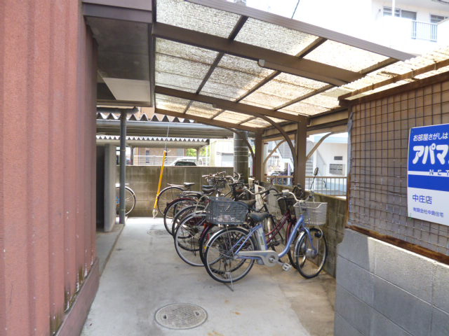 倉敷市松島の賃貸マンションのその他共用部分|自転車置き場