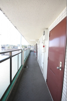 【その他共用部分】 | パームヴィラ鴨居 | 廊下もキレイですよ♪