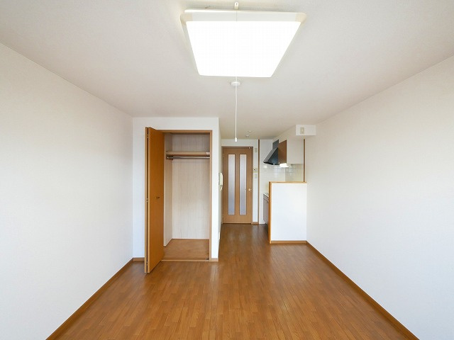 ブランドール佐保川の寝室