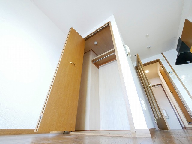 ブランドール佐保川の収納