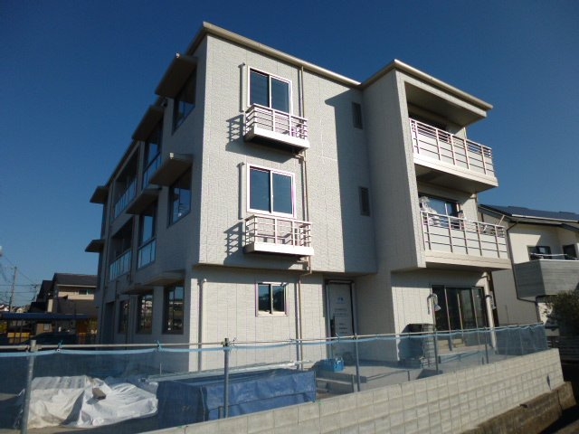 倉敷市黒崎の賃貸マンションの外観