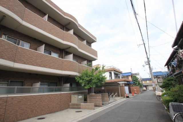 シャトーグロワール(近畿大学一人暮らし)の外観
