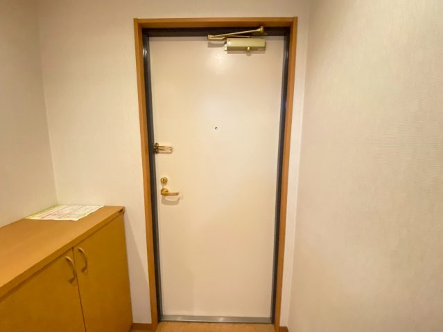 リュミエール　イーストの玄関