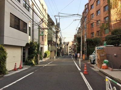 【周辺】 | 第２メゾンブーケ | 前面道路