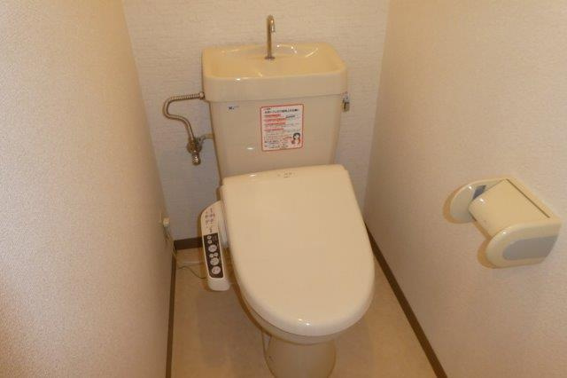メゾンヴァントワァＢのトイレ|ウォシュレット