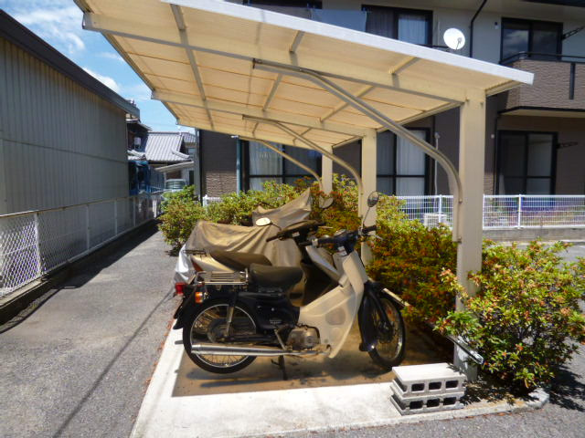 メゾンヴァントワァＢのその他共用部分|自転車置き場