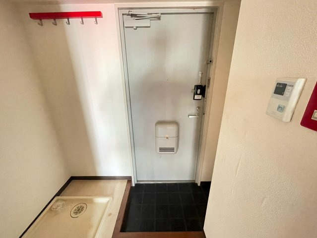 ウイングハウス　(近大　一人暮らし)の玄関