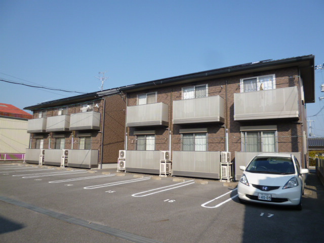 倉敷市中島のアパートの外観