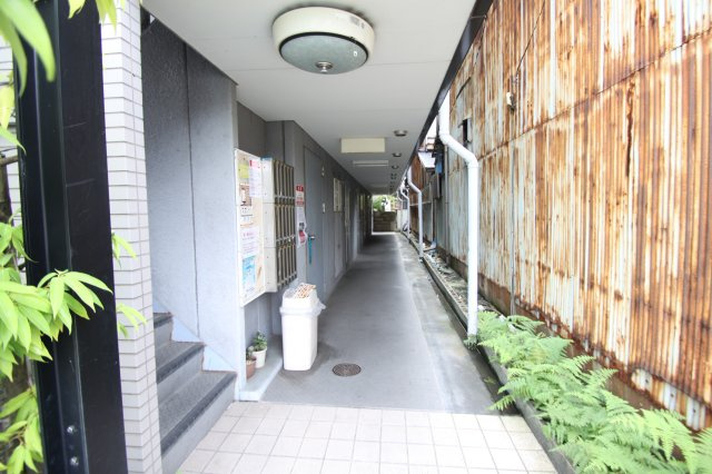 エスポワール友井 ( 近畿大学 一人暮らし )のエントランス