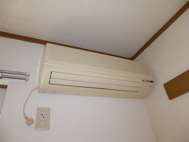 倉敷市茶屋町のアパートの設備|エアコン