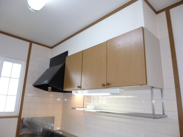 倉敷市茶屋町のアパートのキッチン|キッチン上収納