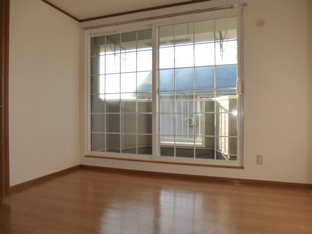 倉敷市茶屋町のアパートの洋室
