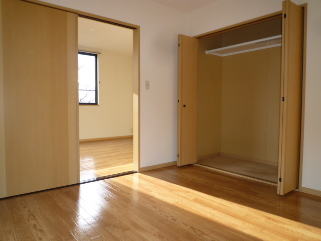 ジョイラックスＢの洋室