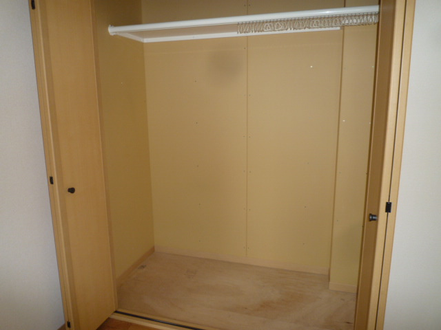 ジョイラックスＢの収納|クローゼット