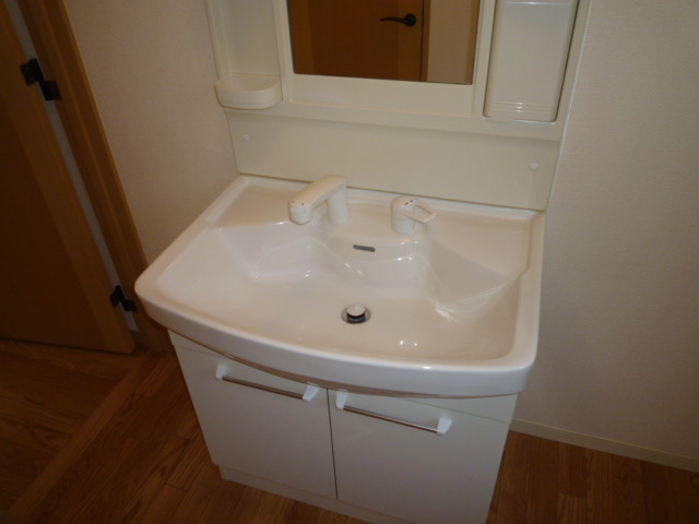 ジョイラックスＢの独立洗面台|洗髪洗面化粧台