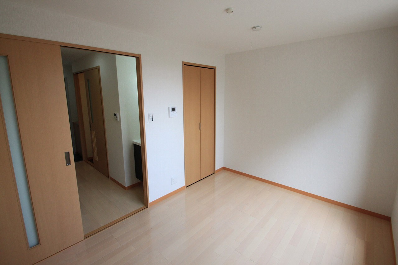 近大前ビル　(近畿大学　一人暮らし)の寝室