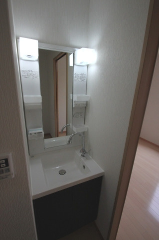 近大前ビル　(近畿大学　一人暮らし)の独立洗面台