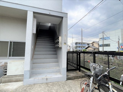 【エントランス】 | 岩井田ビル 