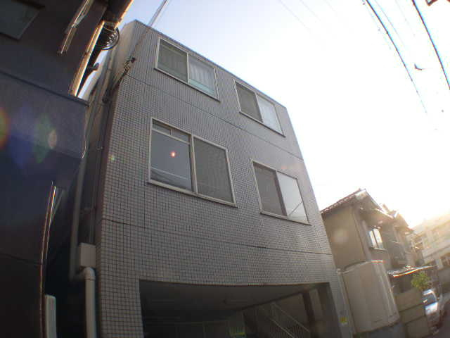 メゾンティアラの外観