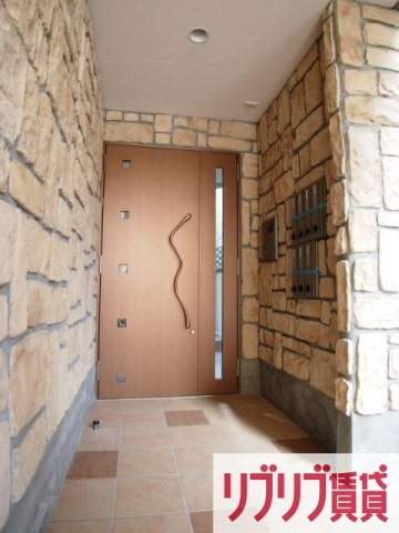 Presento A Toi(プレゾンアトワ)のエントランス