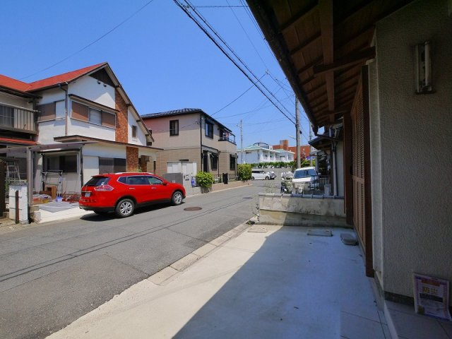 大井邸の駐車場|駐車場完備です