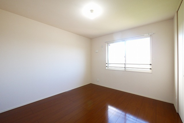 サン・ルイスの洋室|明るい洋室です