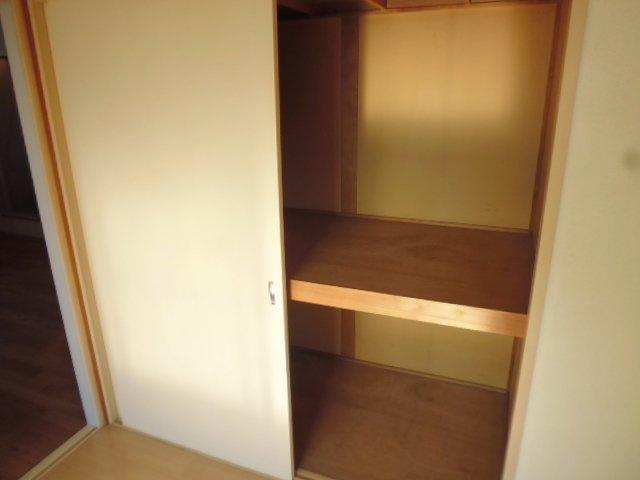 倉敷市広江６丁目のアパートの収納