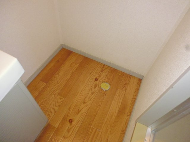 倉敷市広江６丁目のアパートのその他|洗濯機置き場