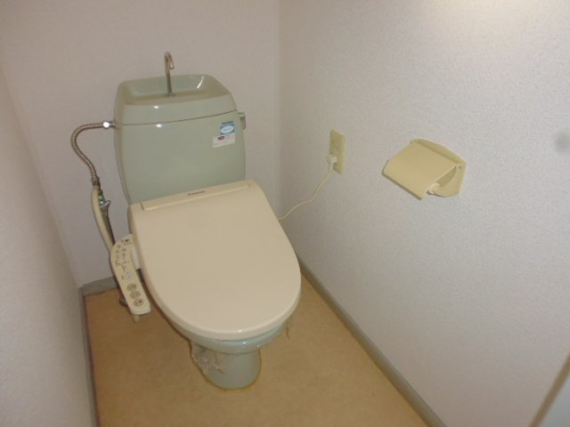 エポック広江Ｂのトイレ|温水洗浄便座