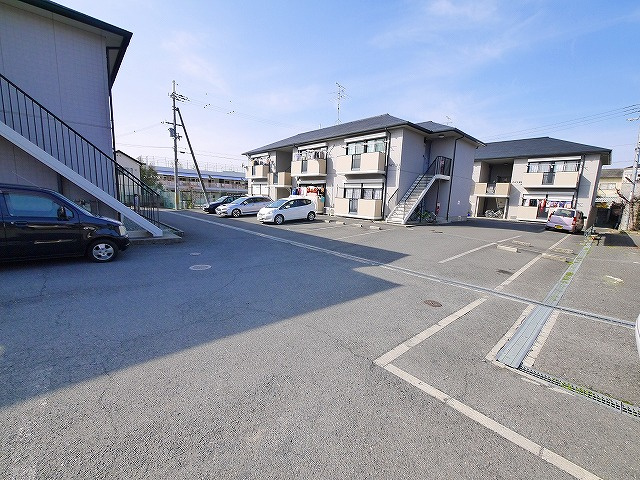 ハイツ松尾Bの駐車場|駐車場です