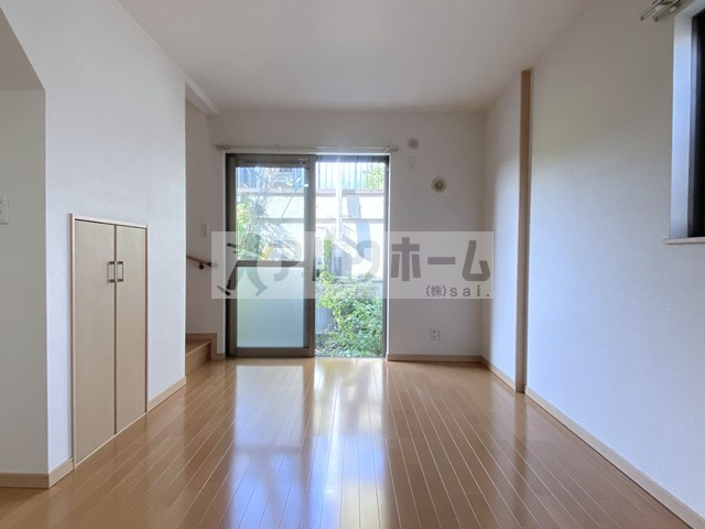 ブエナアビテート2の居間・リビング