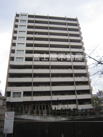 グローリオ板橋本町の外観
