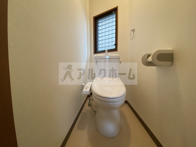 コンフィメゾン柏原のトイレ|コンフィメゾン柏原　おトイレ