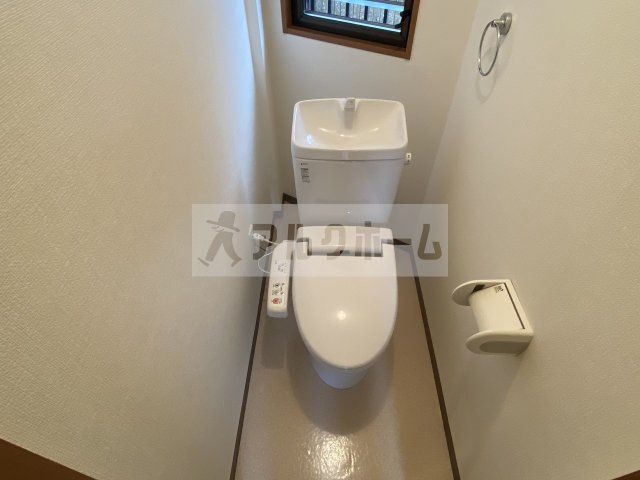 コンフィメゾン柏原のトイレ|コンフィメゾン柏原　おトイレ