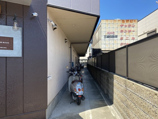 コンフィメゾン柏原のエントランス|コンフィメゾン柏原　エントランス