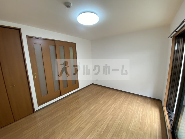 コンフィメゾン柏原の寝室|コンフィメゾン柏原　洋室