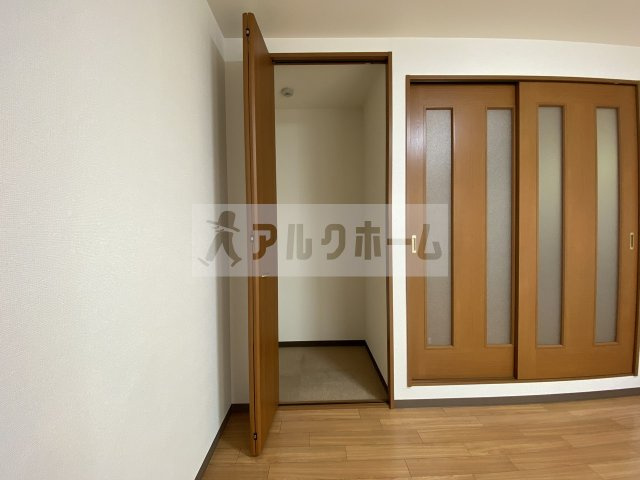 コンフィメゾン柏原|コンフィメゾン柏原　クローゼット