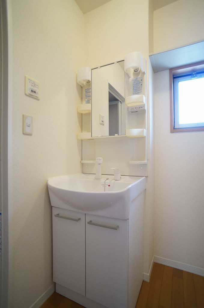 アップタウン下川原の独立洗面台