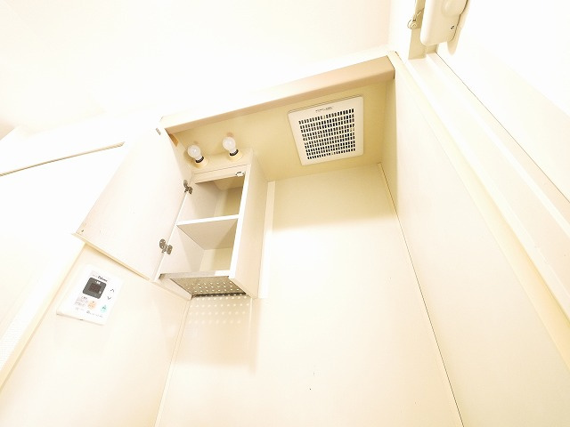 シティパレス川之上町のキッチン|コンパクトなキッチンで掃除もラクラク