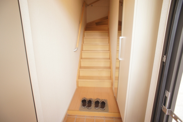 グレース アロッジオの玄関