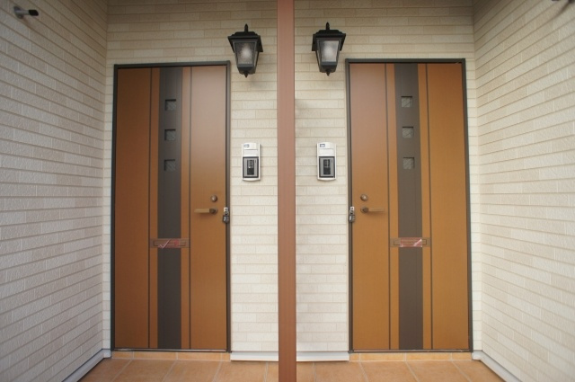 グレース アロッジオの玄関