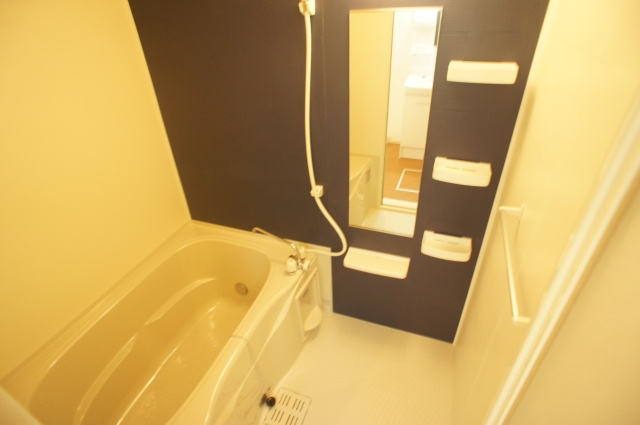 グレース アロッジオの浴室