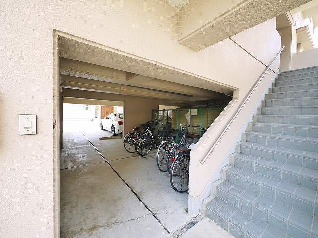平沼マンションのその他共用部分|駐輪スペースです