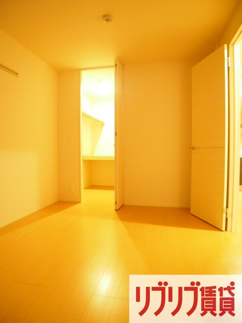 コーポスカイGの洋室