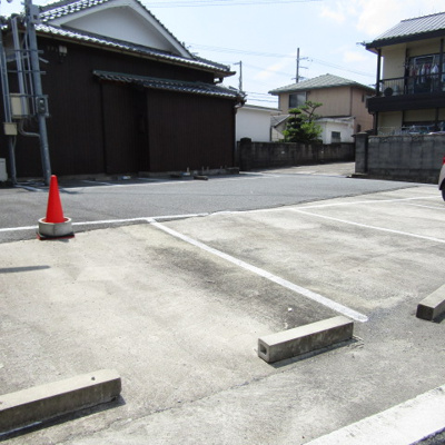 【駐車場】 | メゾングレイス